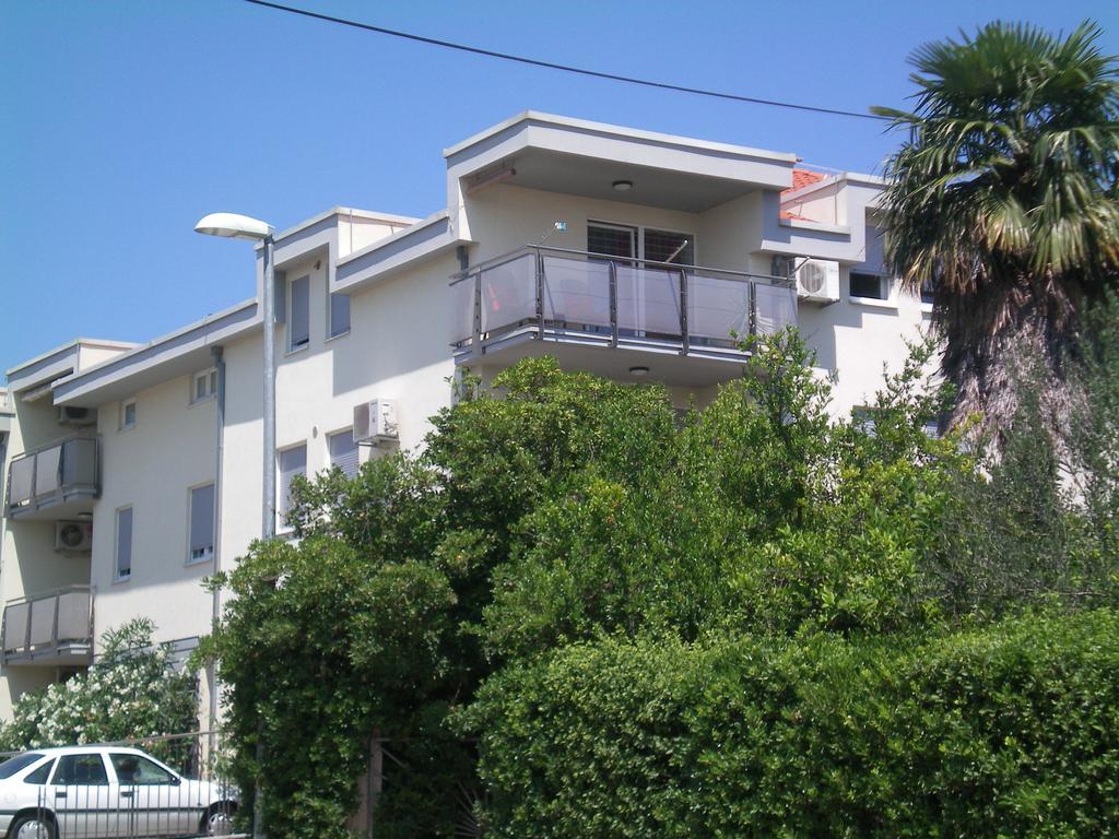 Apartment Tin Kastela Luaran gambar